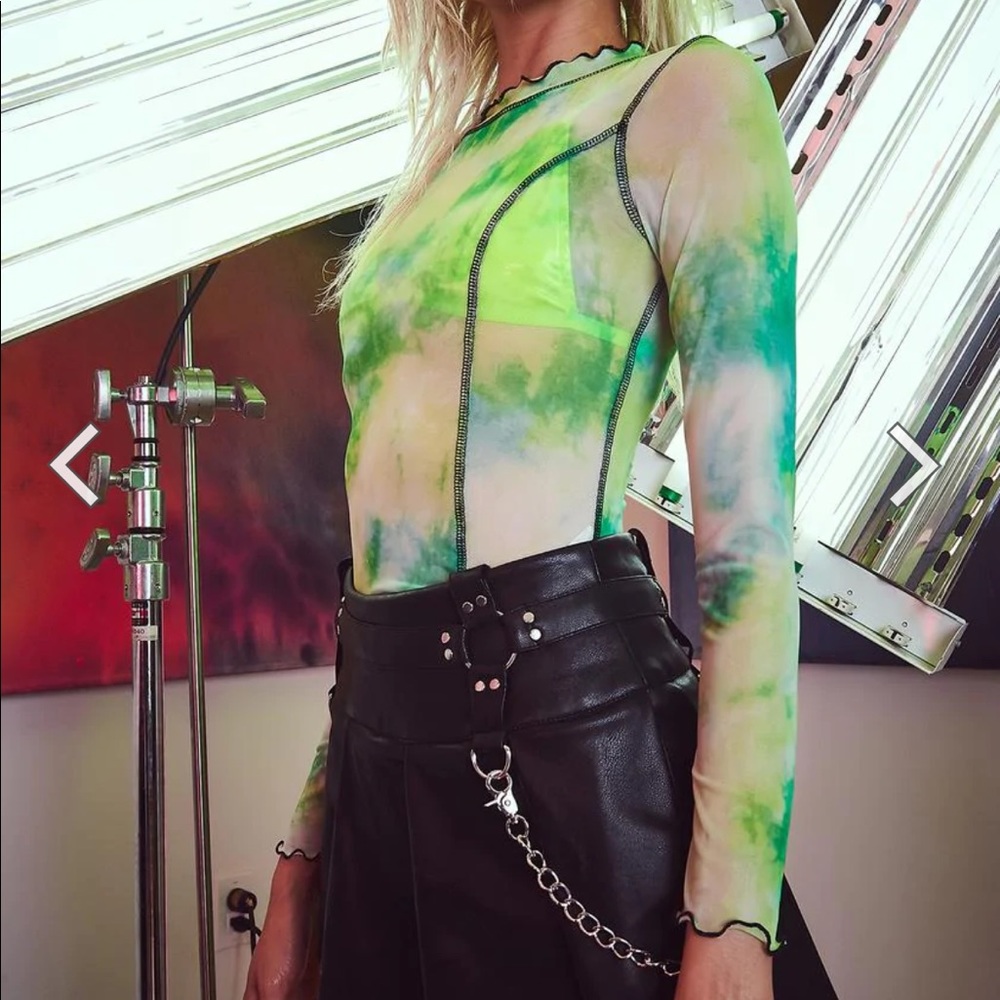 Neon TieDye Mesh Long Sleeve Crop Top💚💙🤍
